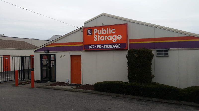 Public Storage