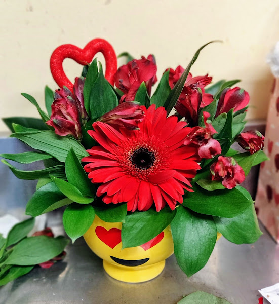 Fresh Flowers | Bloomex Self-Serve Flower Shop | Billings Bridge