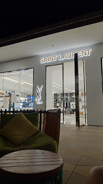 Saint Laurent