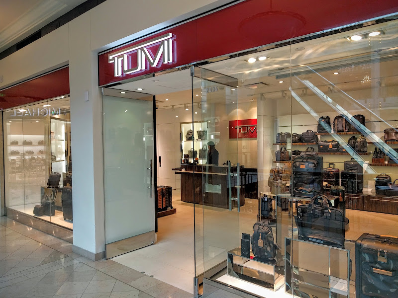 TUMI Store