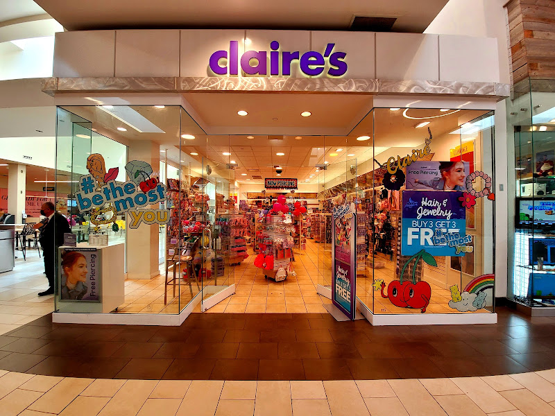 claire's