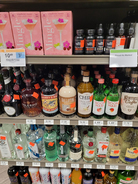 Publix Liquors at The Fountains at Palomar