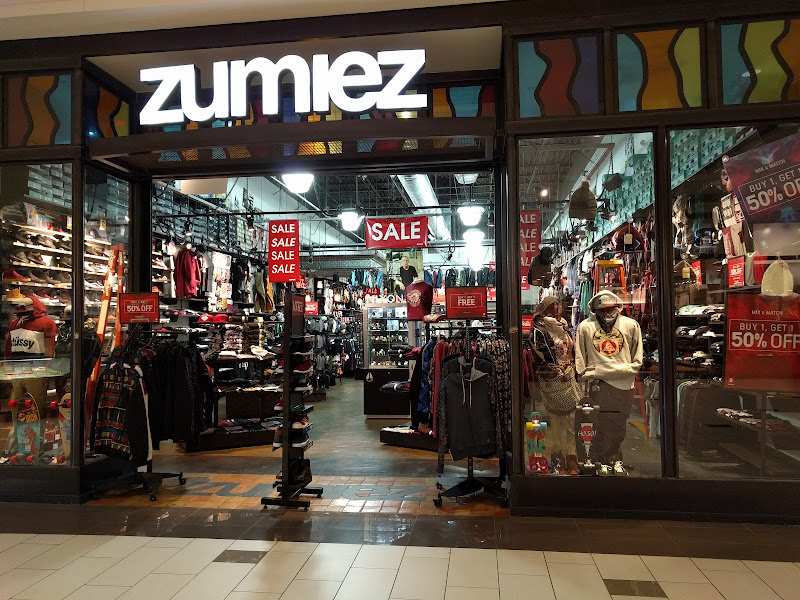 Zumiez
