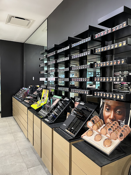 MAC Cosmetics