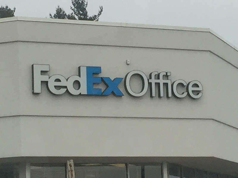 FedEx Office Print & Ship Center