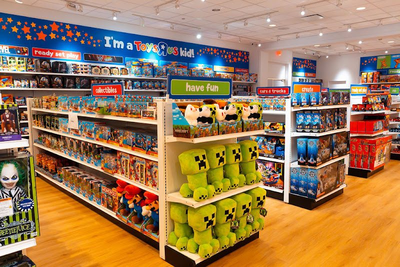 Toys"R"Us at South Plains Mall