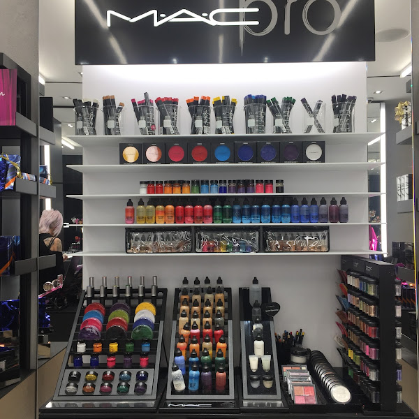 MAC Cosmetics