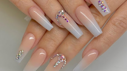 Lavish Nails