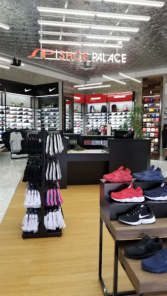 Shoe Palace