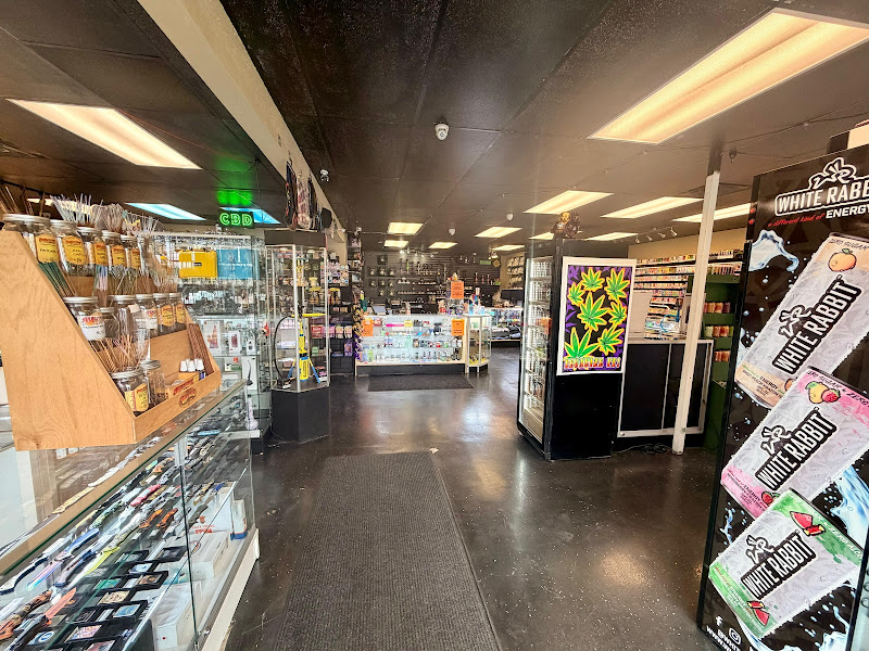 SMASH GLASS and VAPE / ARVADA premium smoke & vape shop