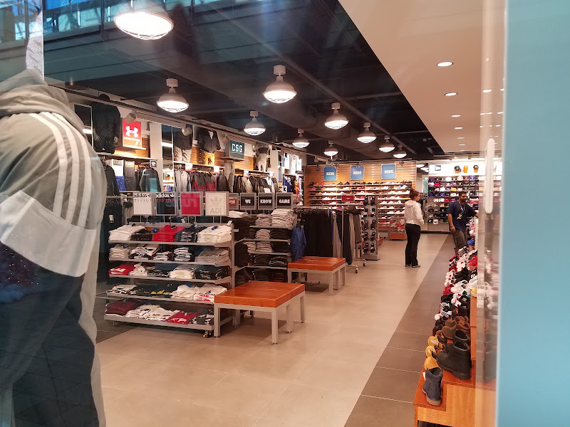Champs Sports