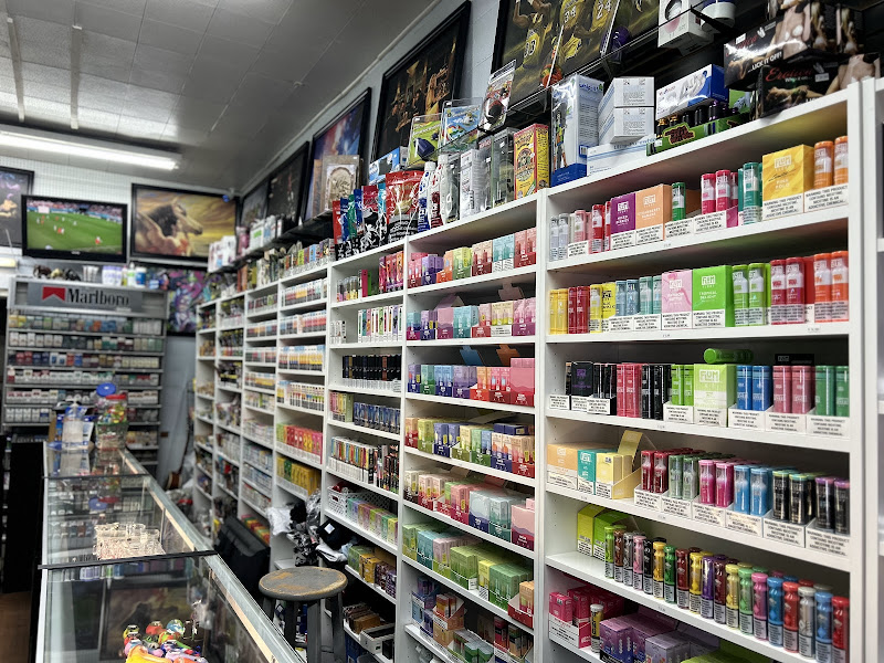 B & B SMOKE SHOP