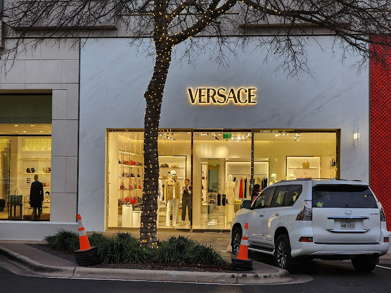 VERSACE