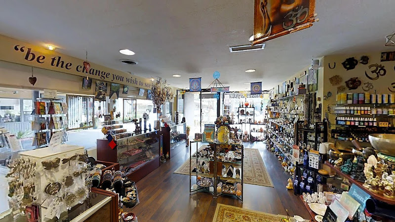 The Universal Connection Store
