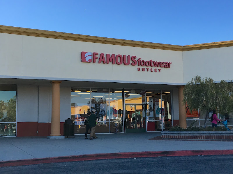 Famous Footwear Outlet
