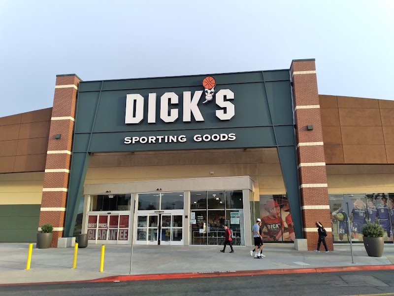 Dick's Sporting Goods