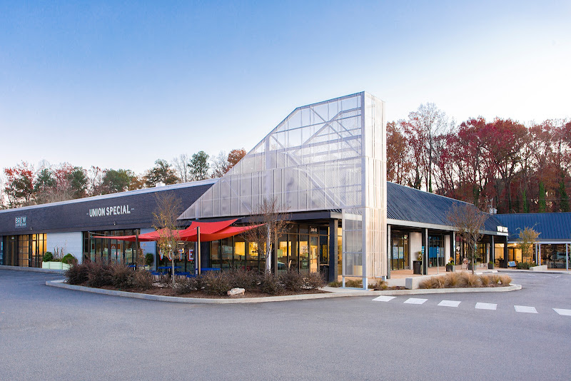 ![Image 1: Gateway Plaza