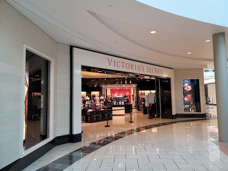 Victoria's Secret & PINK