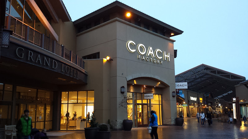 COACH Outlet
