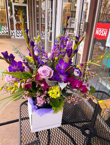 BOULDER GARDENS FLORIST