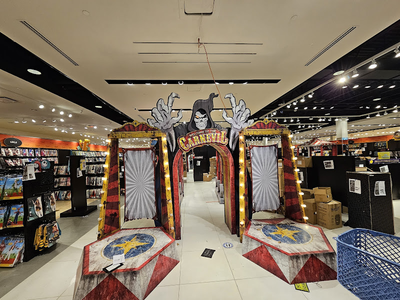 Spirit Halloween
