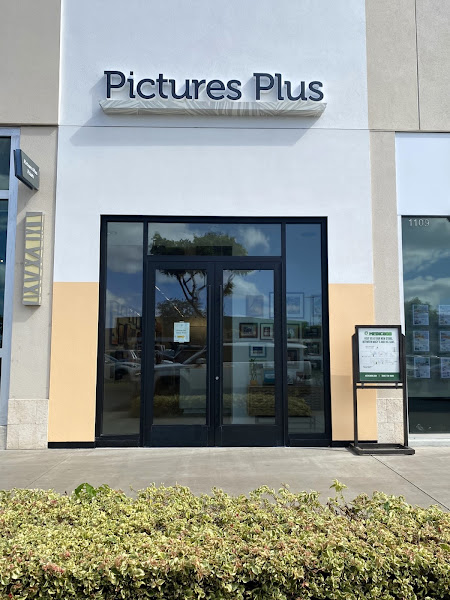 Pictures Plus - Ka Makana Alii