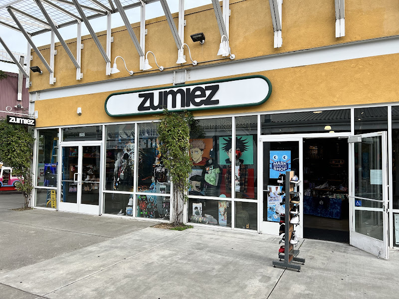 Zumiez