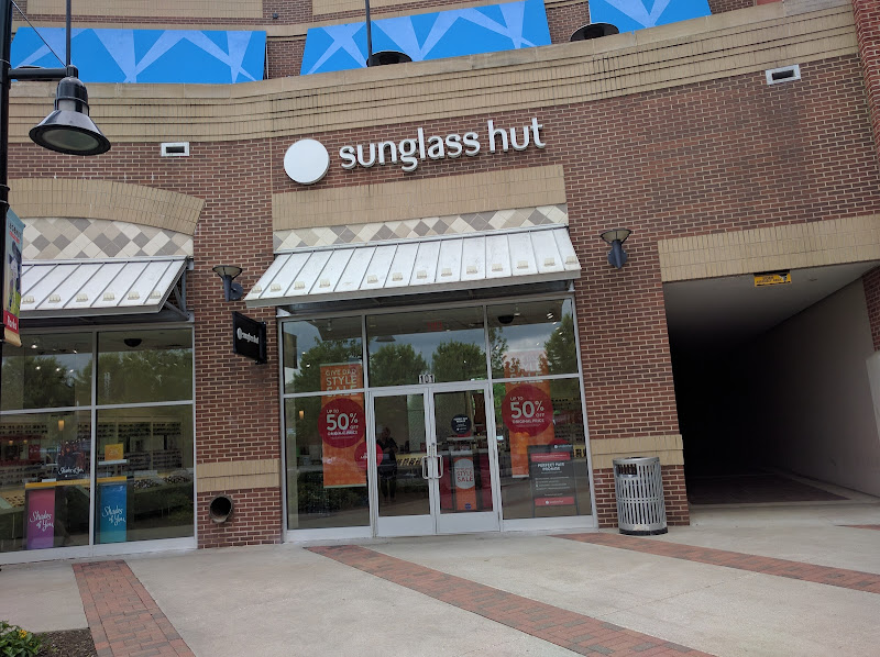 Sunglass Hut