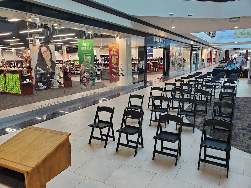White Oaks Mall