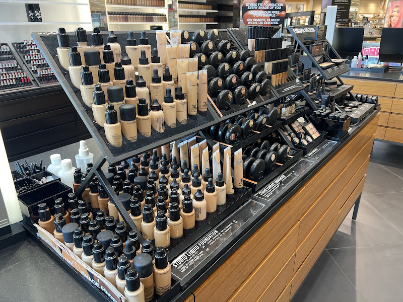 Dillard's