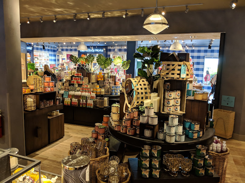 Bath & Body Works