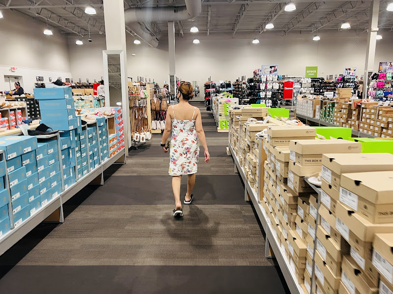 DSW Designer Shoe Warehouse