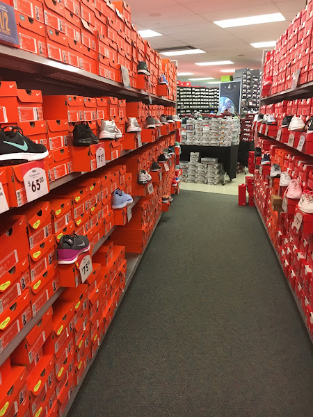 Shoe Carnival