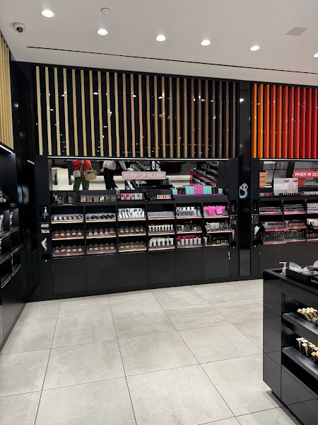 MAC Cosmetics