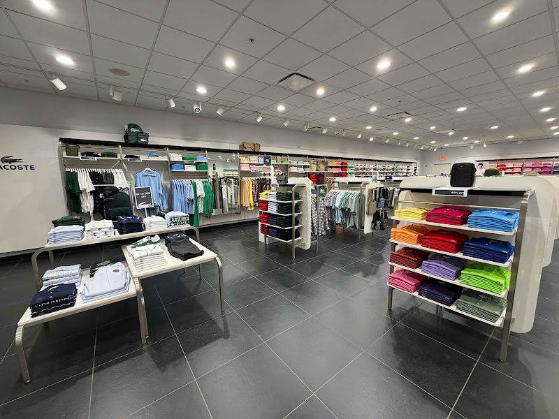 LACOSTE Outlet