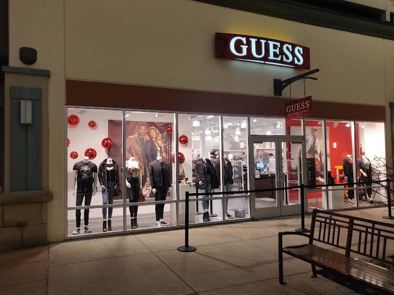 GUESS Factory