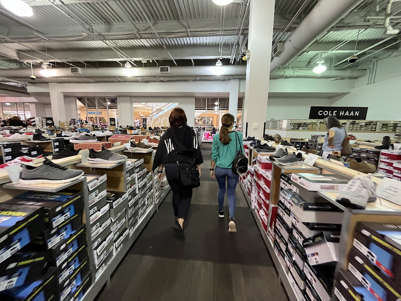 DSW Designer Shoe Warehouse