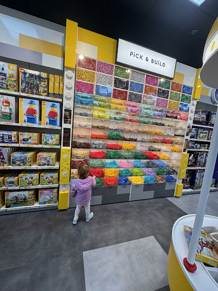 The LEGO® Store Old Orchard