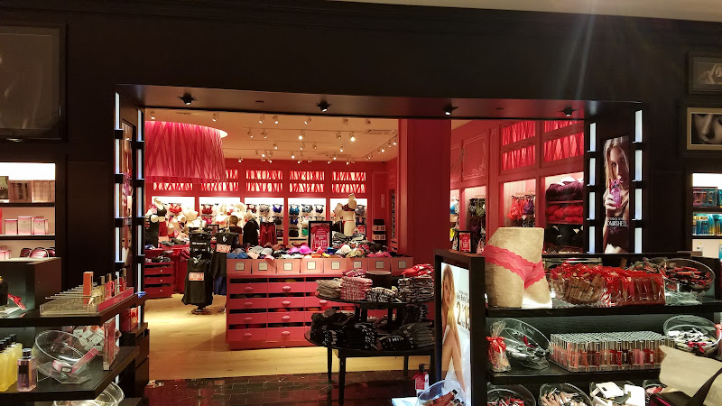 VICTORIA'S SECRET
