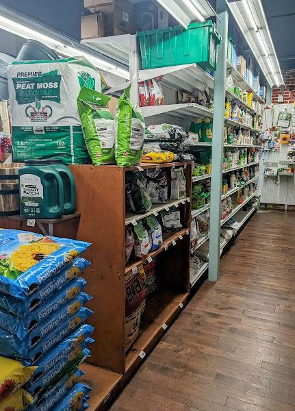 Tweedy and Popp Hardware Wallingford