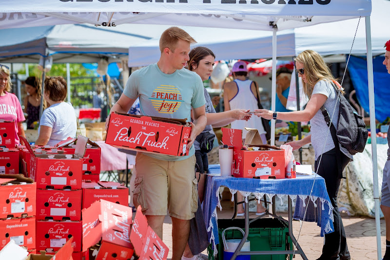 Hendersonville Farmers & Artisan Market