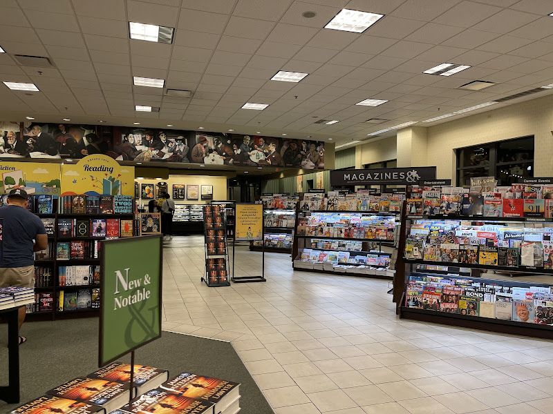 Barnes & Noble