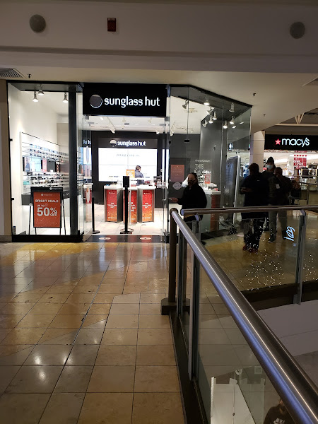 Sunglass Hut