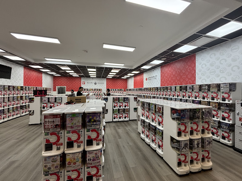 Gashapon Bandai Official Shop Firewheel Town Center