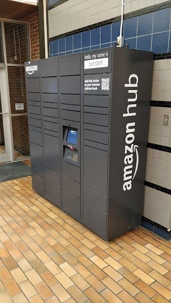 Amazon Locker - Pendant