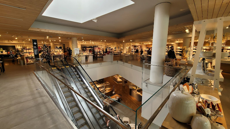 Crate & Barrel