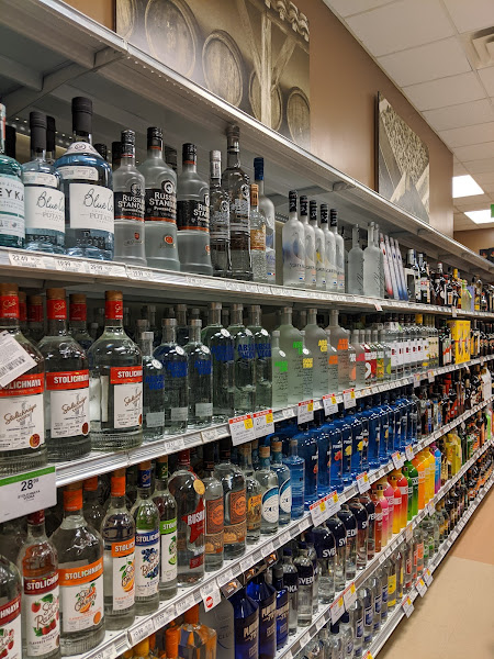 Publix Liquors at Sheridan Plaza
