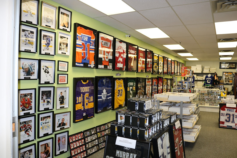 Mark's Autographs and Collectables