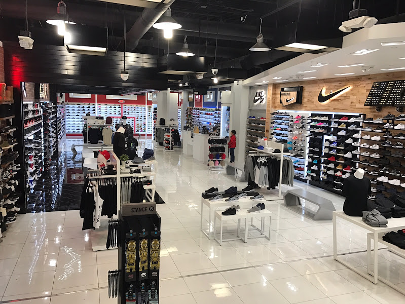 Shoe Palace