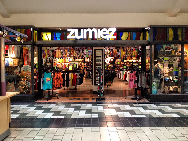 Zumiez
